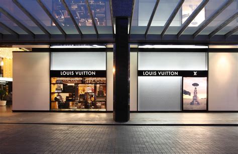 louis vuitton melbourne crown uk